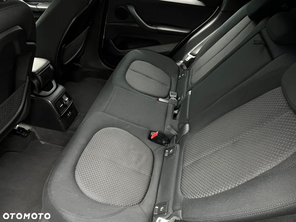 BMW X1 xDrive25e Advantage - 19