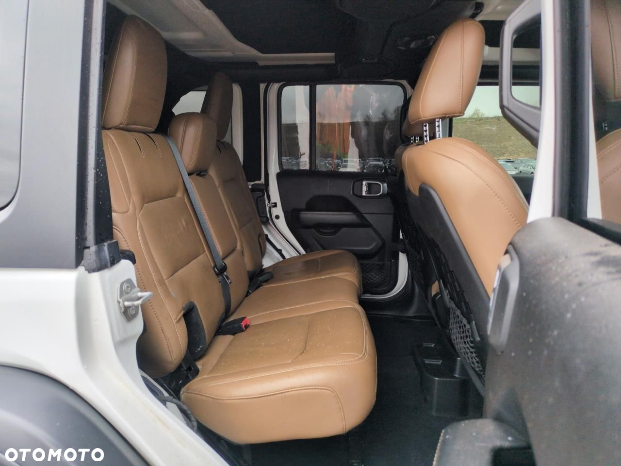 Jeep Wrangler - 10