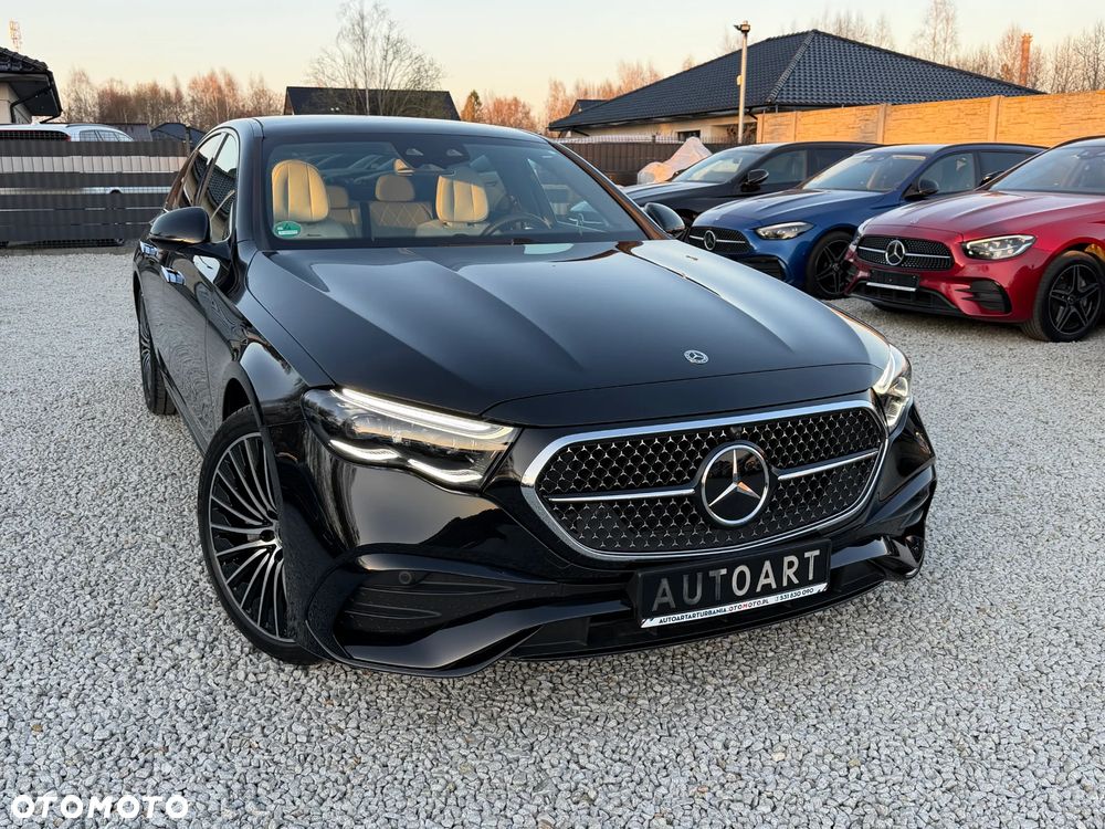 Mercedes-Benz Klasa E 400e 4Matic 9G-TRONIC - 27