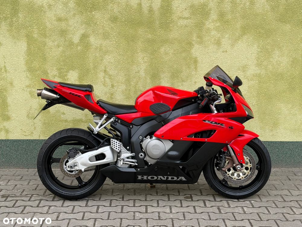 Honda CBR - 7