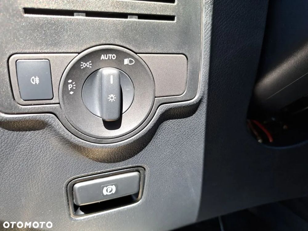 Mercedes-Benz VITO TOURER - 24