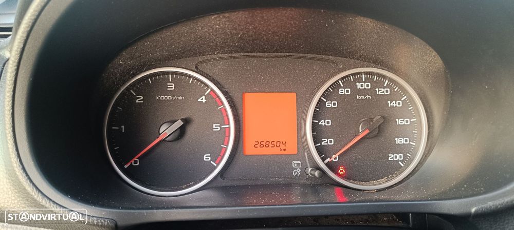 Mitsubishi L200 2.4 DI-D CD Invite 2WD - 39