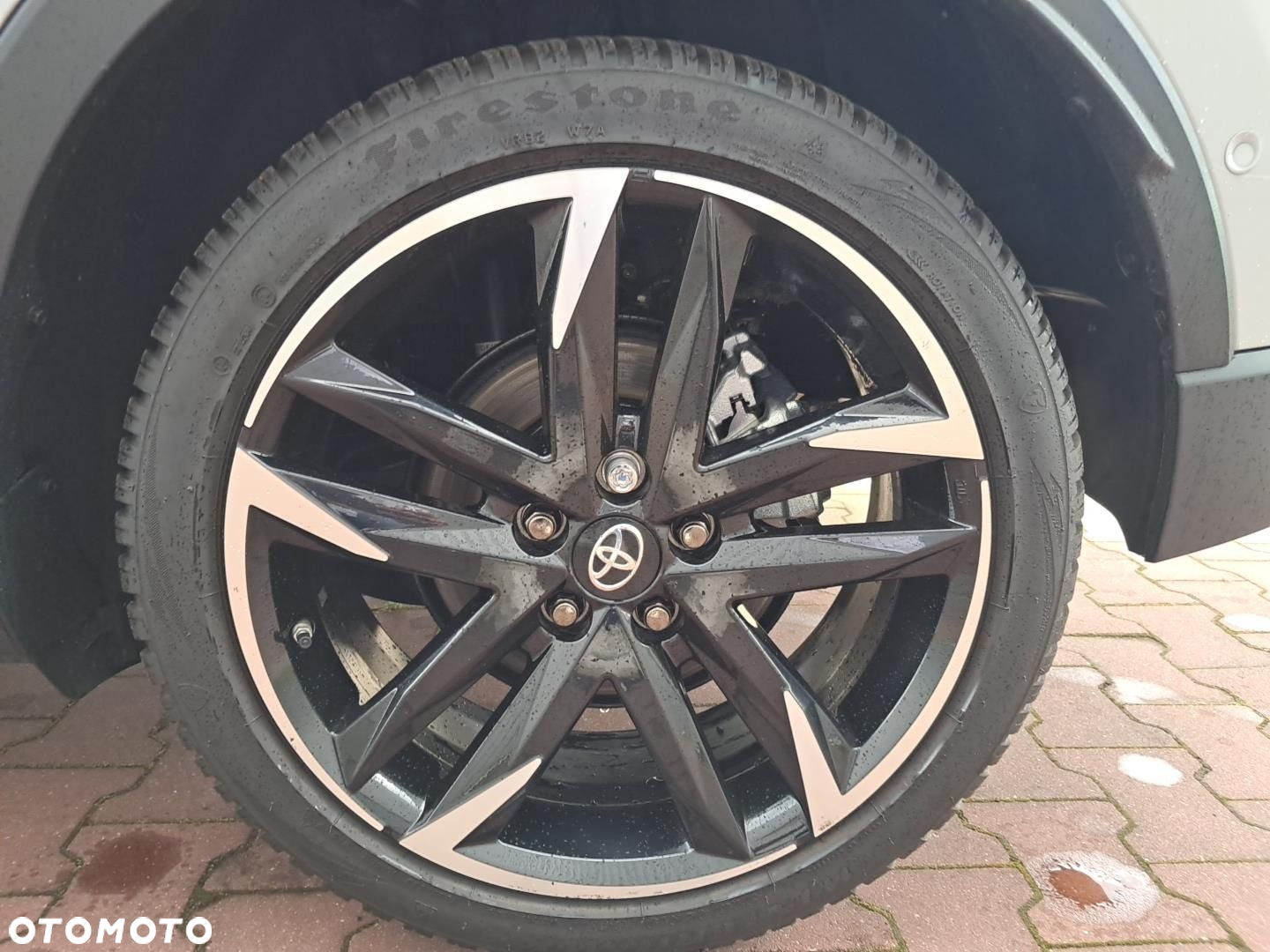 Toyota C-HR - 15