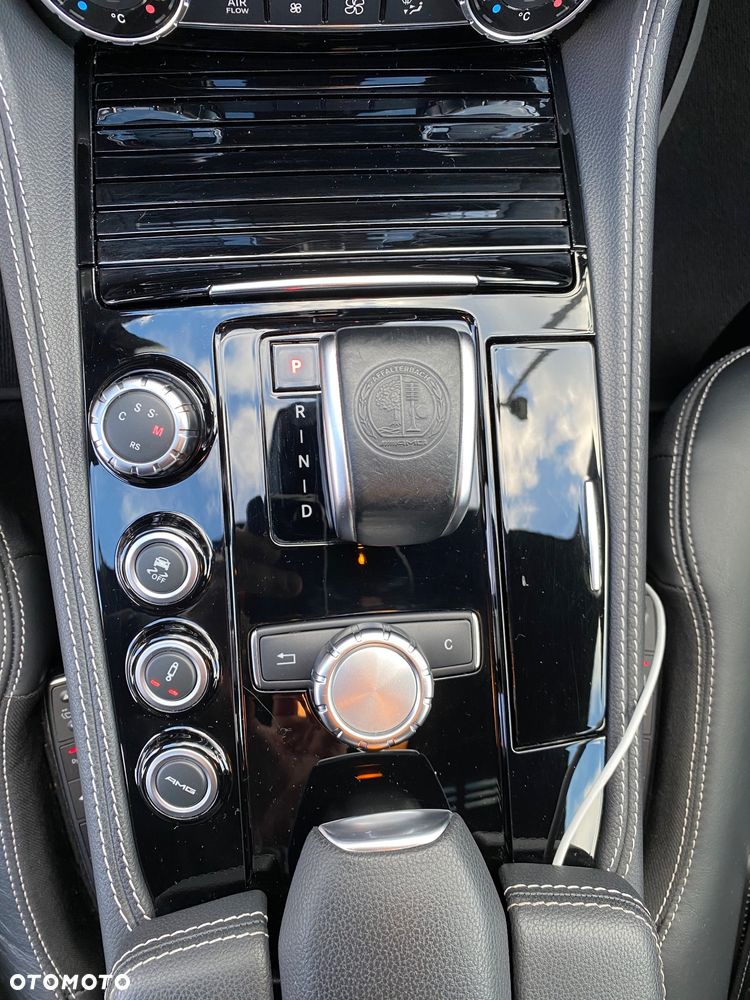 Mercedes-Benz CLS 63 AMG S 4-Matic - 10