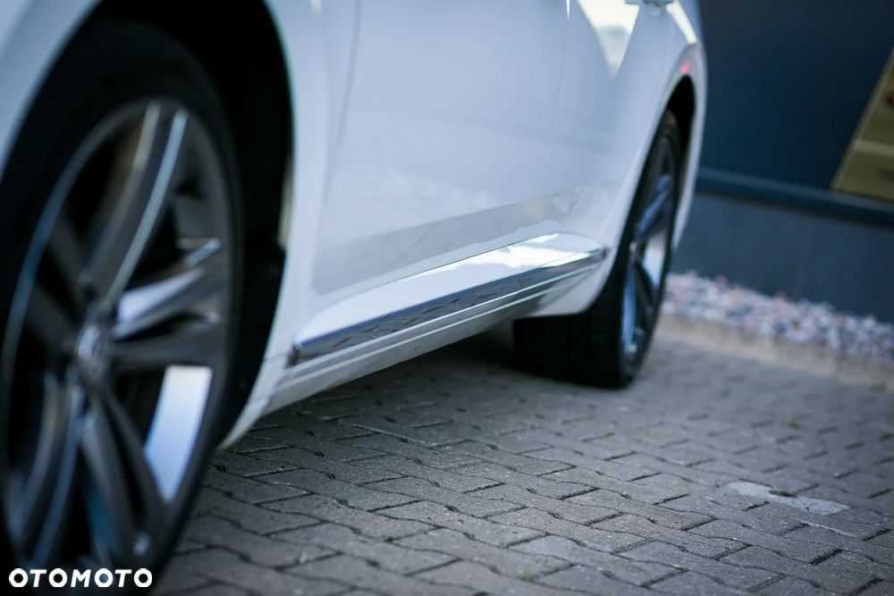 Volkswagen Arteon 2.0 TDI SCR R-Line DSG - 14