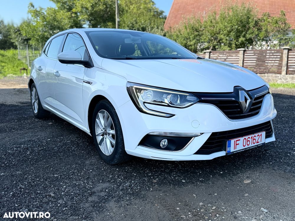 Renault Megane BLUE dCi 115 EDC BUSINESS EDITION - 9