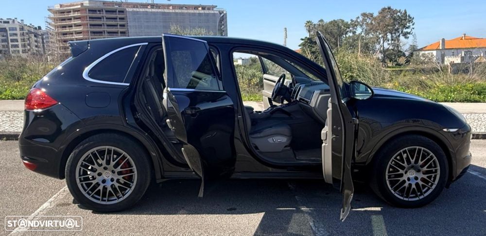 Porsche Cayenne - 13