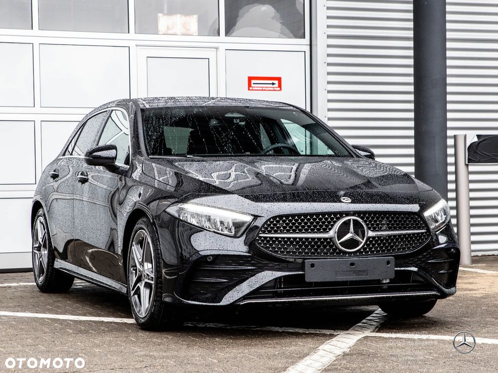 Mercedes-Benz Klasa A 220 4-Matic AMG Line 8G-DCT - 3