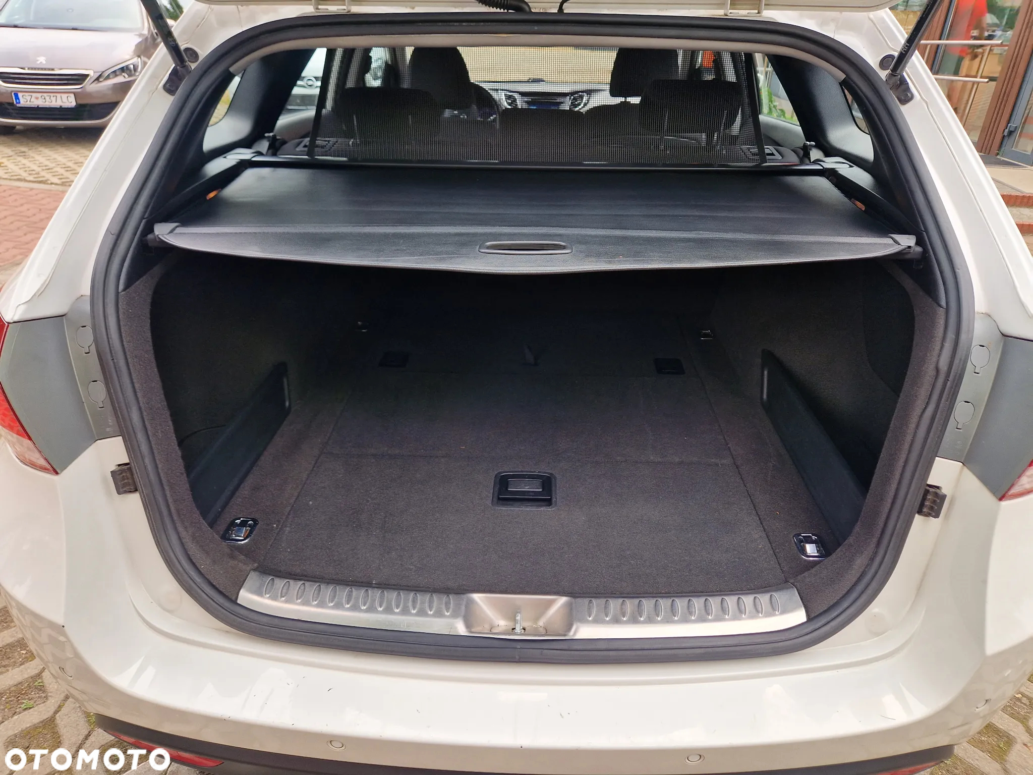 Hyundai i40 Kombi blue 1.6 Family+ - 20