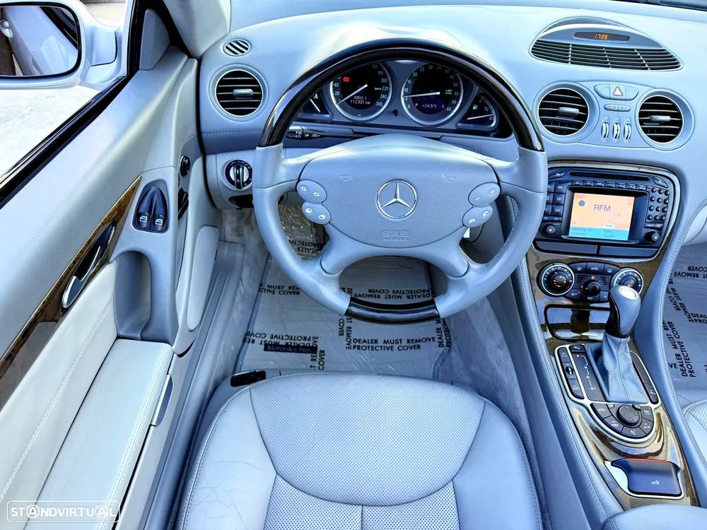 Mercedes-Benz SL 500 Standard - 12