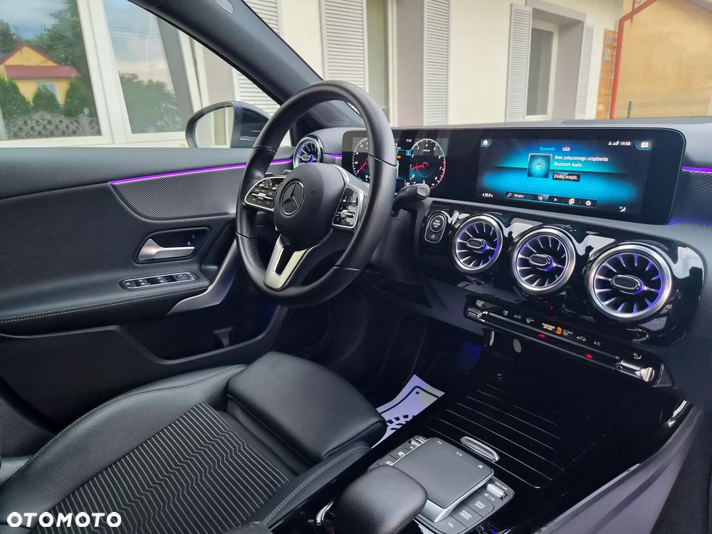 Mercedes-Benz Klasa A 180 7G-DCT Special Edition - 20