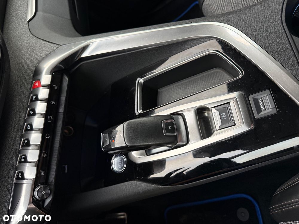 Peugeot 5008 BlueHDi 130 EAT8 Allure - 16