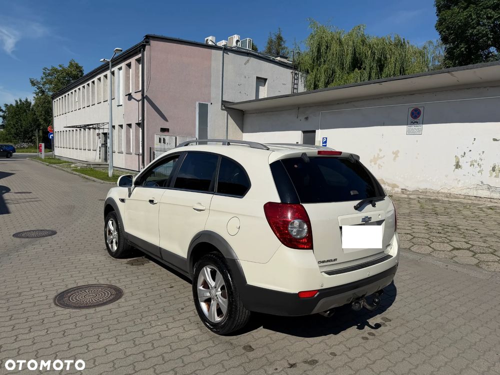 Chevrolet Captiva 2.2 D LT FWD - 3