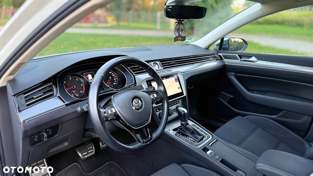 Volkswagen Passat Alltrack - 10