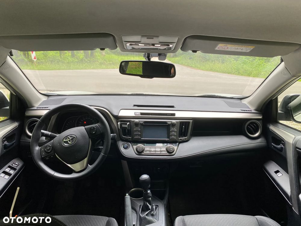 Toyota RAV4 2.0 D-4D Premium - 16