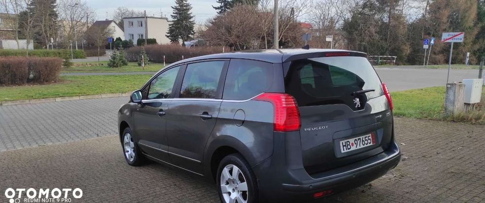 Peugeot 5008 - 5