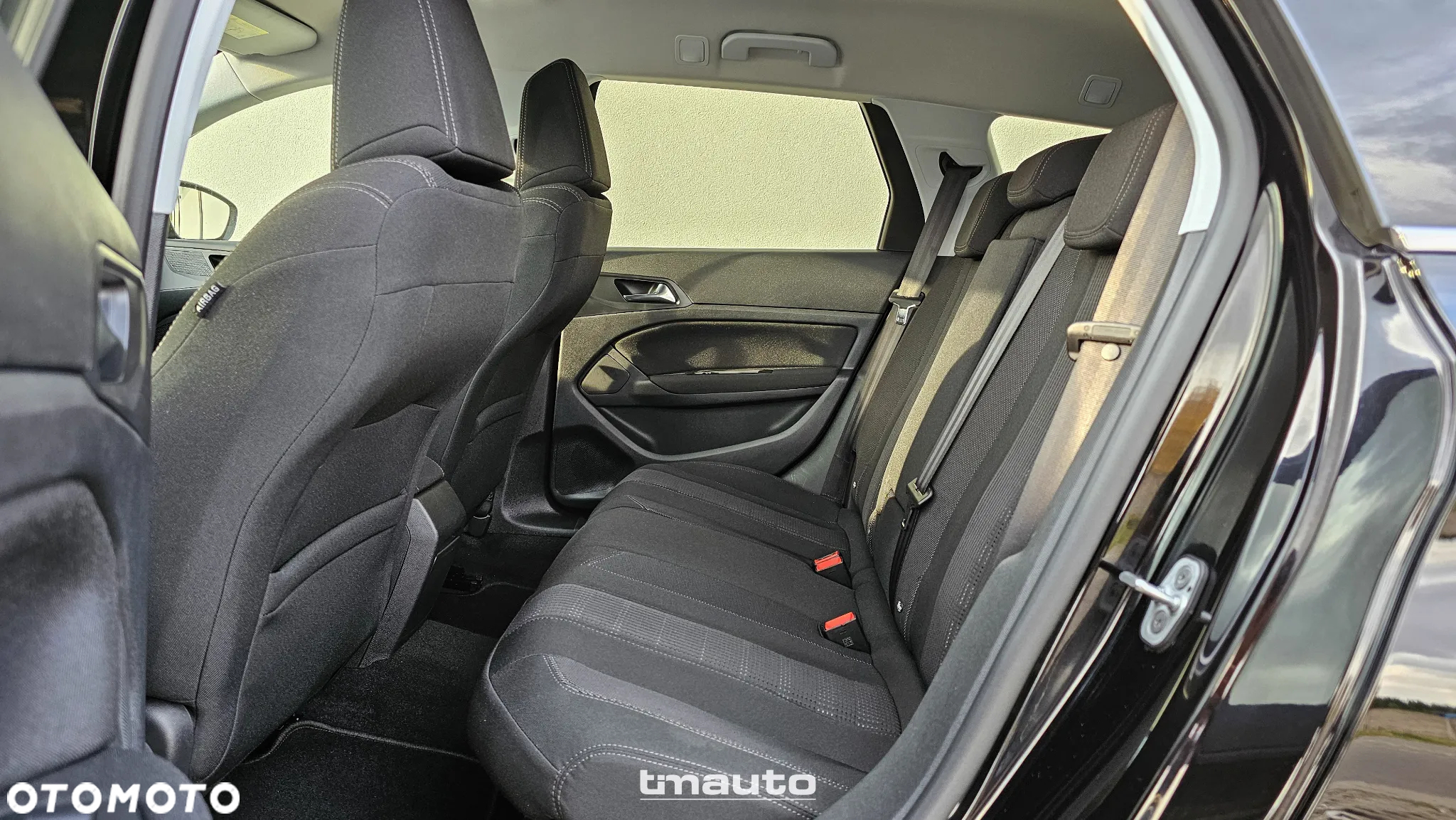 Peugeot 308 SW 1.2 PureTech Allure S&S - 30