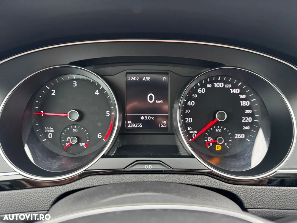 Volkswagen Passat - 10
