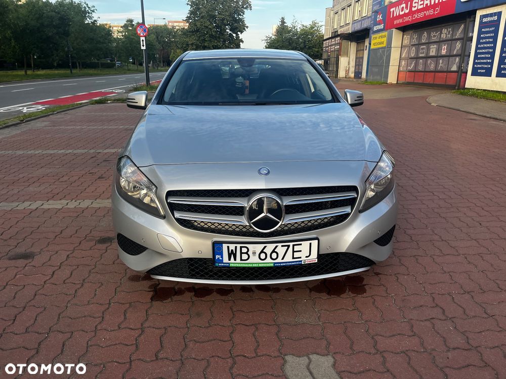 Mercedes-Benz Klasa A 180 (BlueEFFICIENCY) - 2