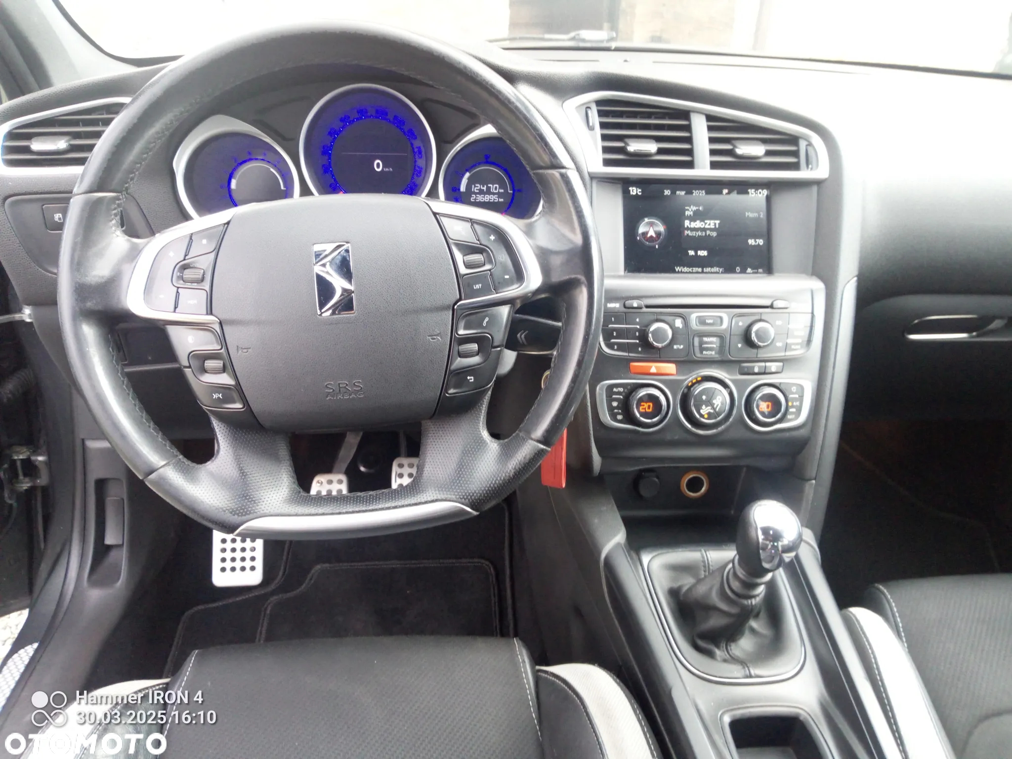 Citroën DS4 e-HDi 115 Chic - 10
