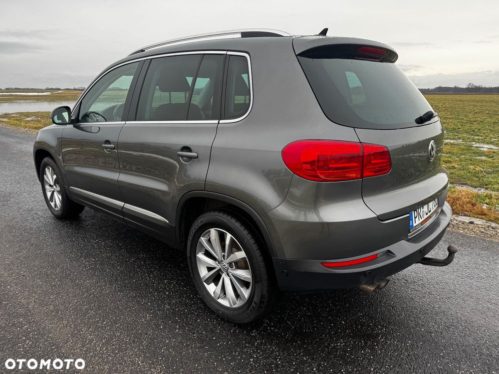 Volkswagen Tiguan 2.0 TDI DPF 4Motion BlueMotion Technology DSG Sport & Style - 9