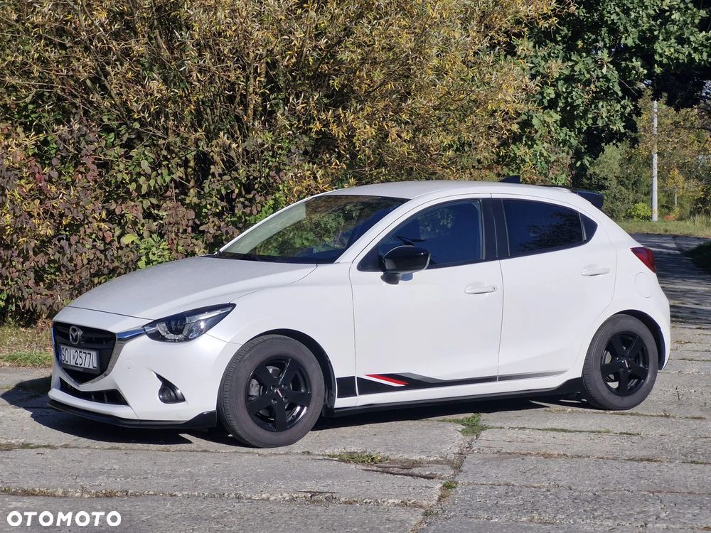 Mazda 2 - 8