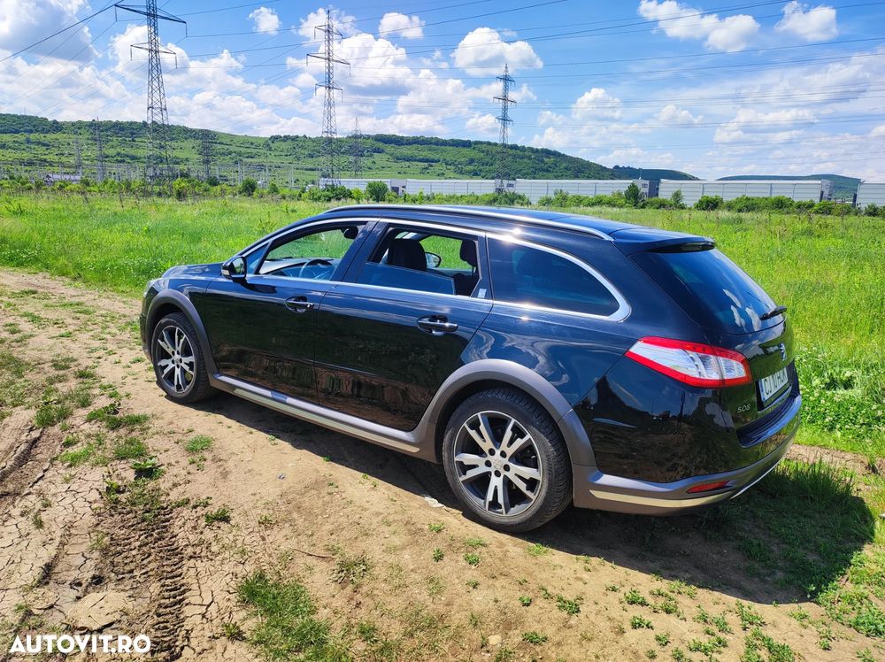 Peugeot 508 RXH Hybrid4 - 12