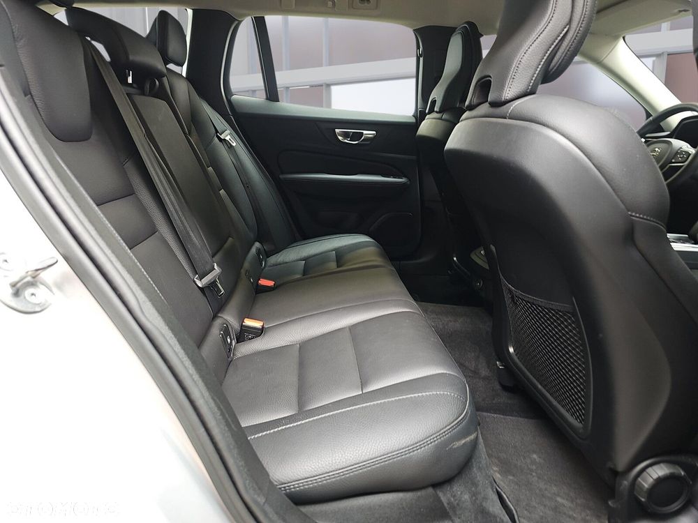 Volvo V60 - 12