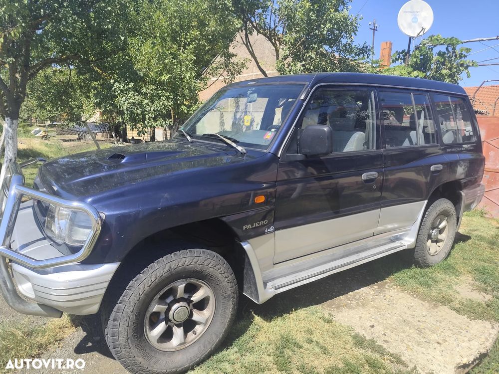 Mitsubishi Pajero - 1