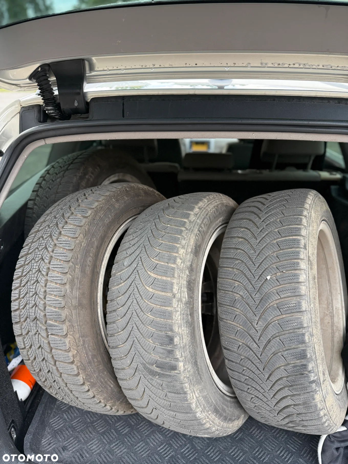 Volkswagen Passat 2.0 TDI DPF Comfortline - 14