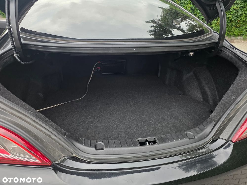 Hyundai Genesis - 16