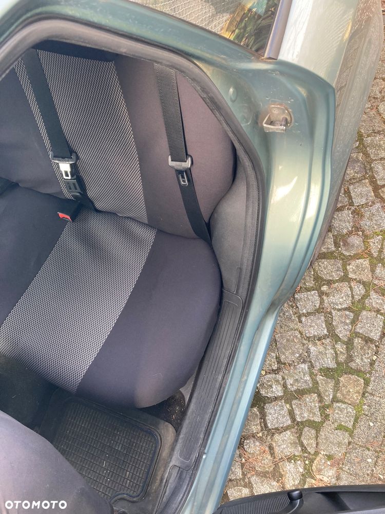 Fiat Linea 1.4 T-Jet 16V Dynamic - 6