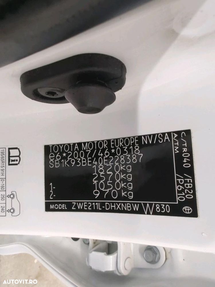 Toyota Corolla 1.8 HSD Dynamic - 18