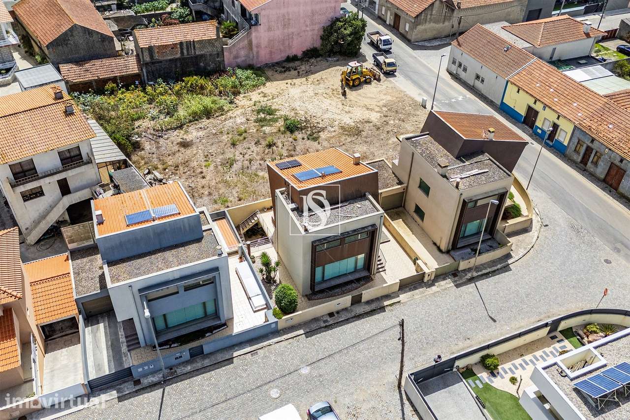 Praia da Barranha | Moradia T3, Independente, em Aguçadoura - Grande imagem: 4/46