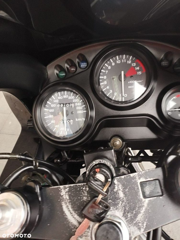 Honda CBR - 9