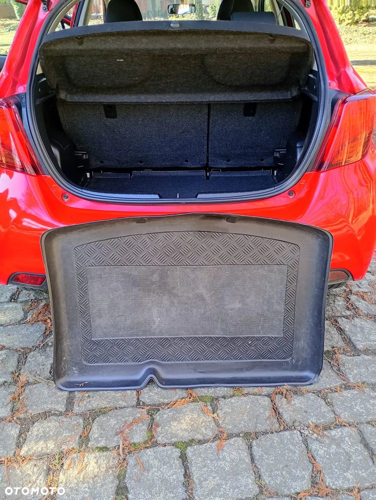Toyota Yaris - 7