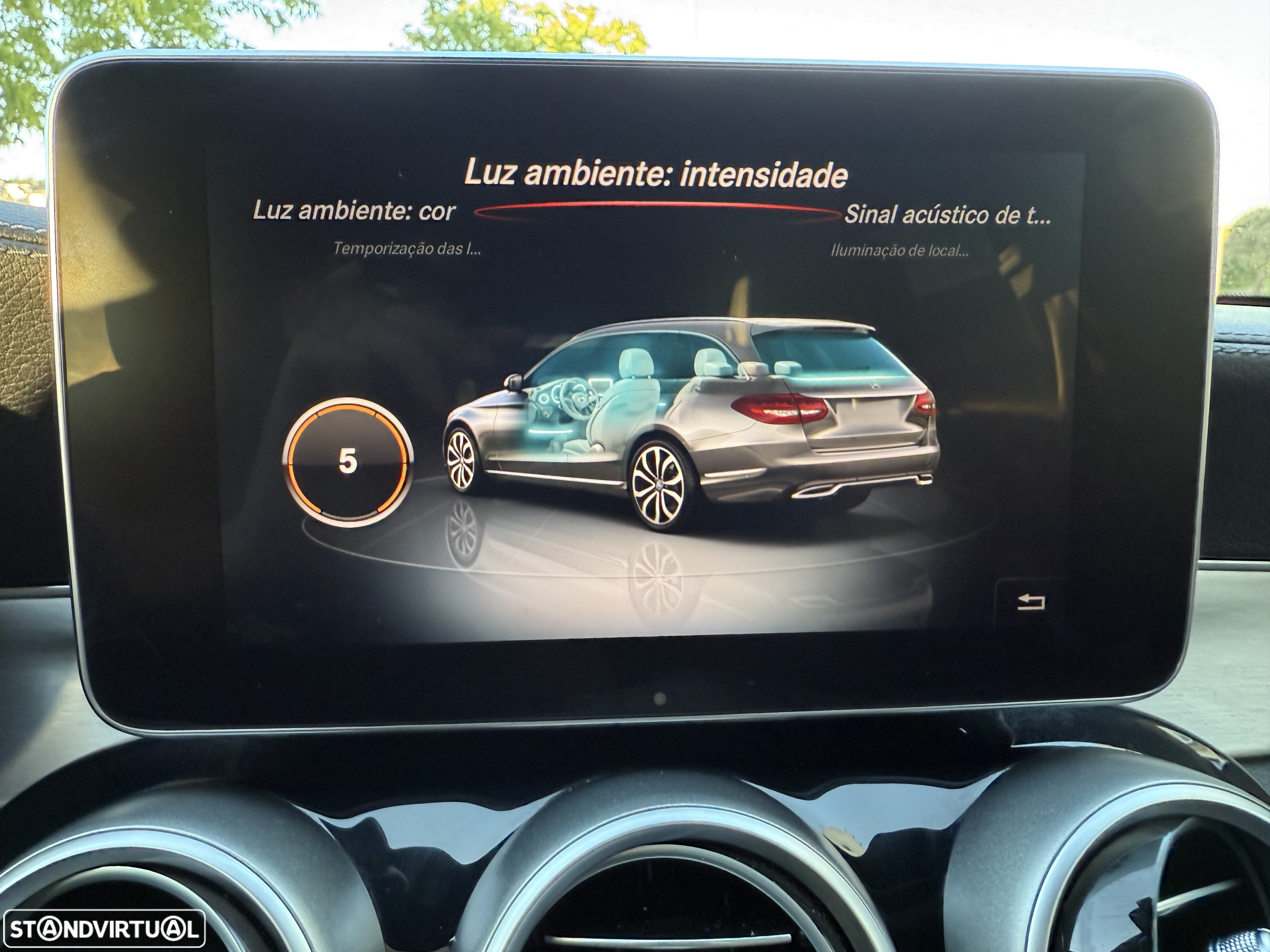 Mercedes-Benz C 300 BlueTEC Hybrid AMG Line - 37