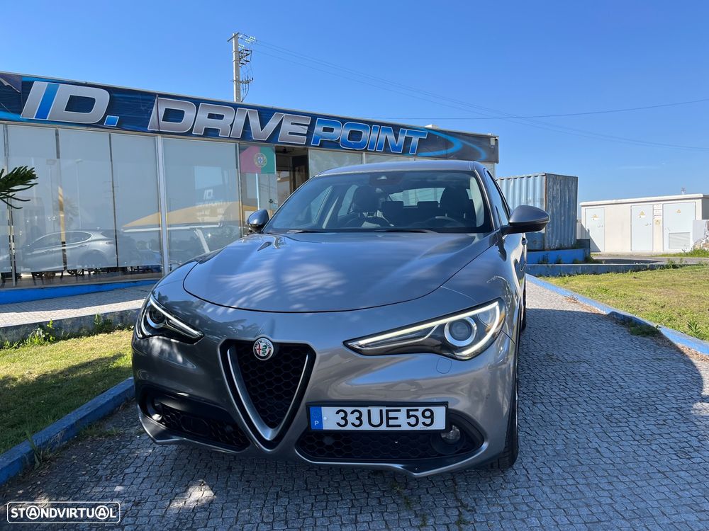 Alfa Romeo Stelvio 2.2 D Super AT8 - 4