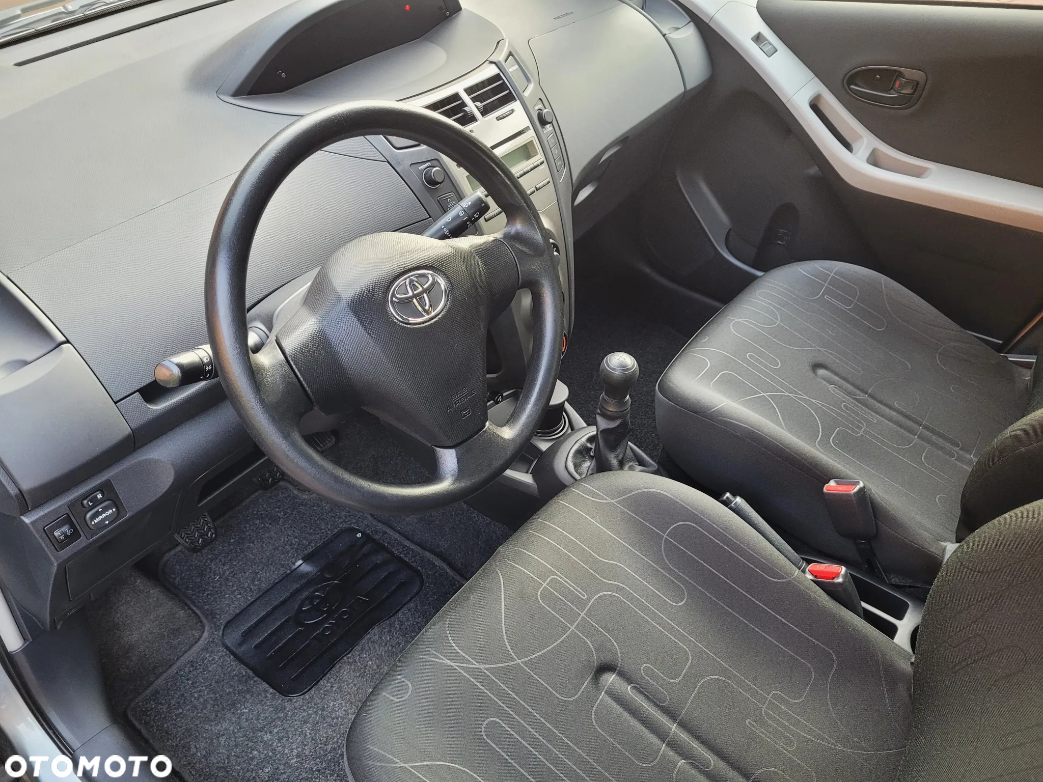 Toyota Yaris 1.0 Luna - 17