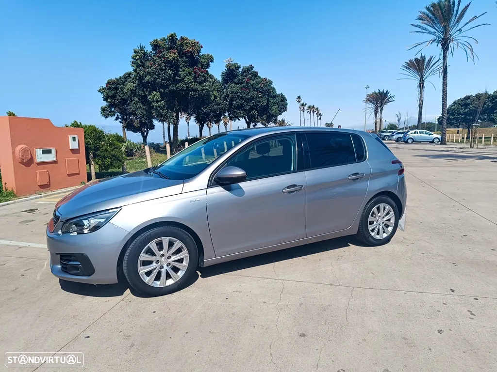 Peugeot 308 1.2 PureTech Style - 12