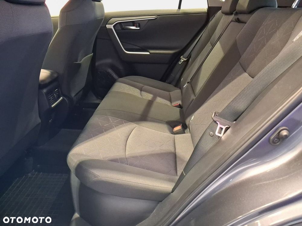 Toyota RAV4 - 11