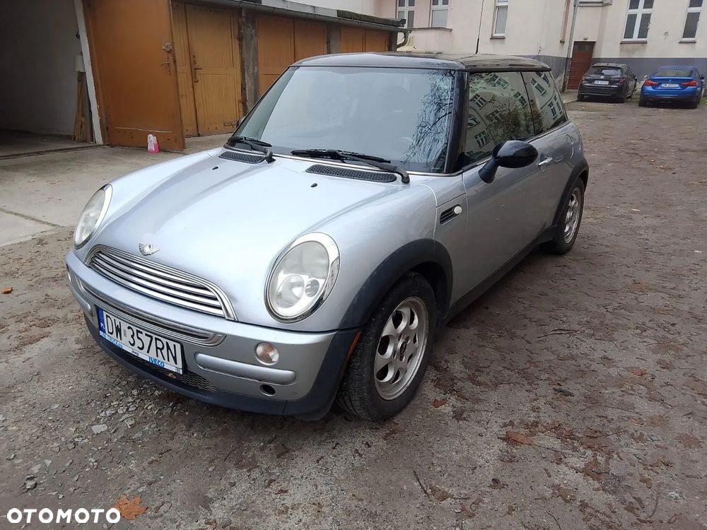 MINI Cooper Standard - 3