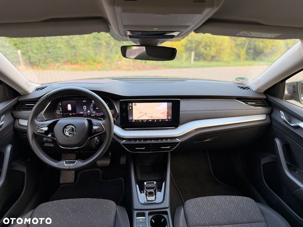Skoda Octavia 2.0 TDI DSG Edition - 12