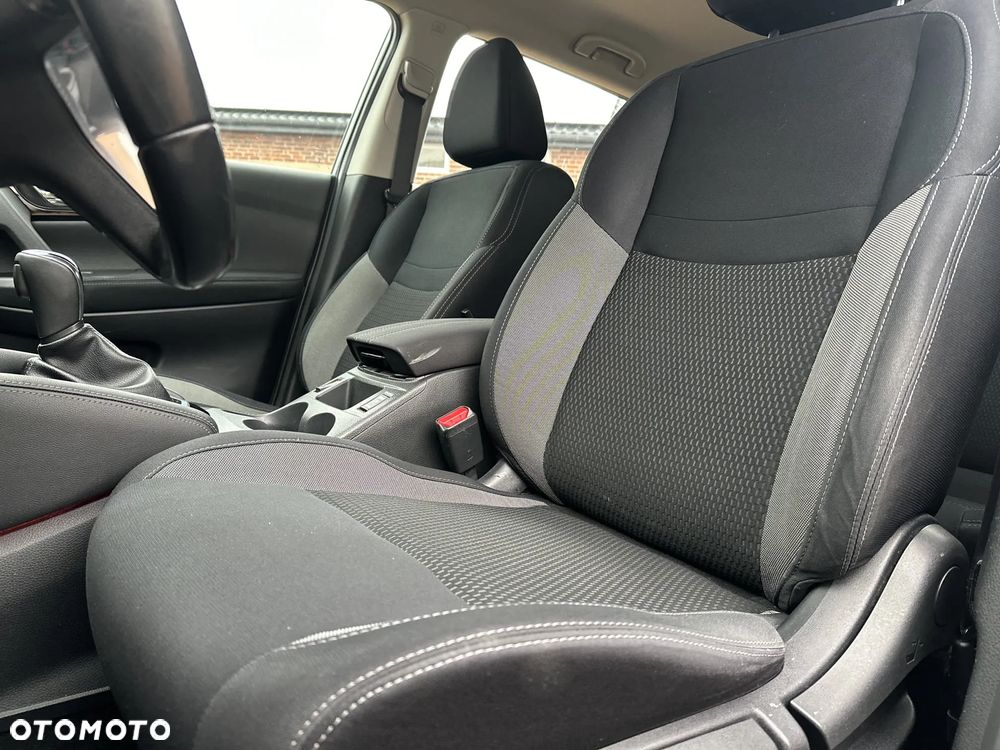 Nissan Qashqai 1.6 DCi Xtronic ACENTA - 17
