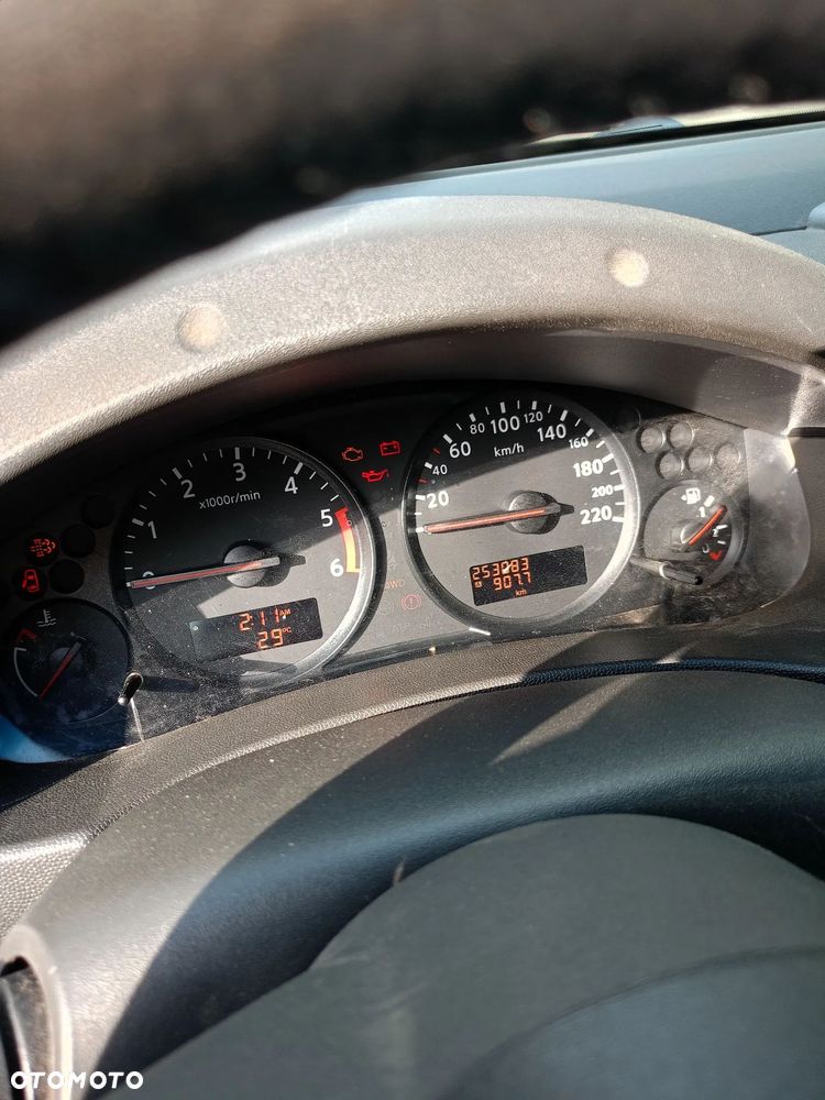 Nissan Navara 2.5 D FE Long - 6