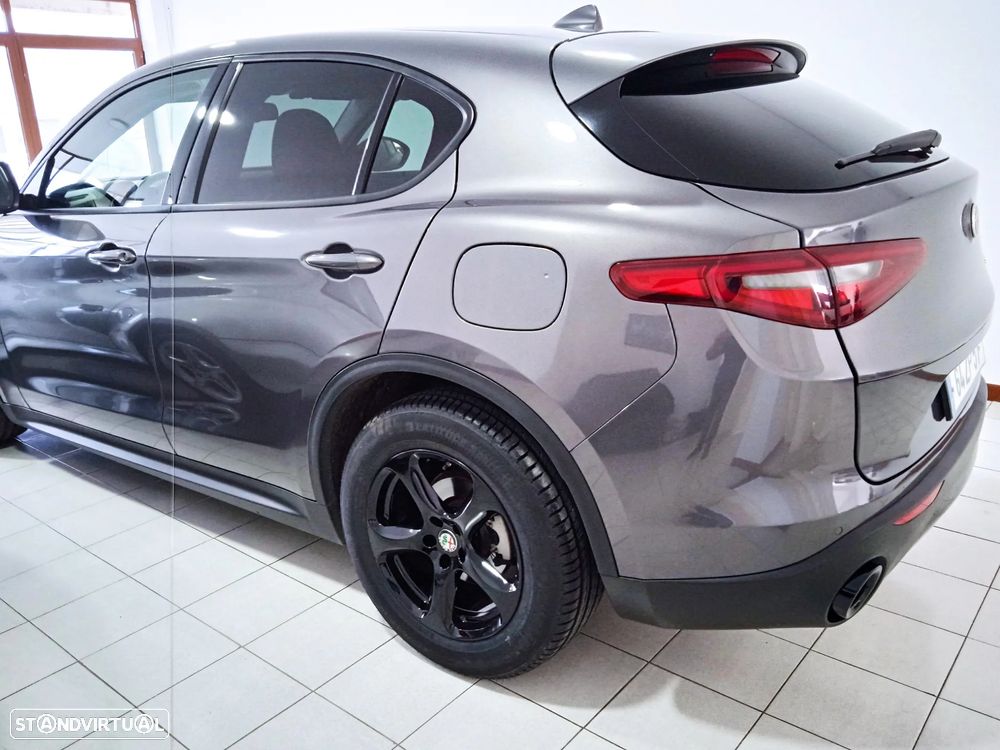 Alfa Romeo Stelvio 2.2 D Super AT8 - 17