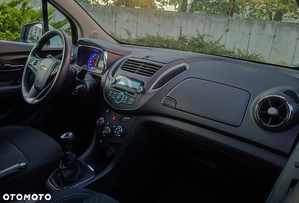 Chevrolet Trax 1.6 LS - 22