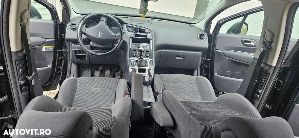Peugeot 5008 2.0 HDI FAP Active - 17