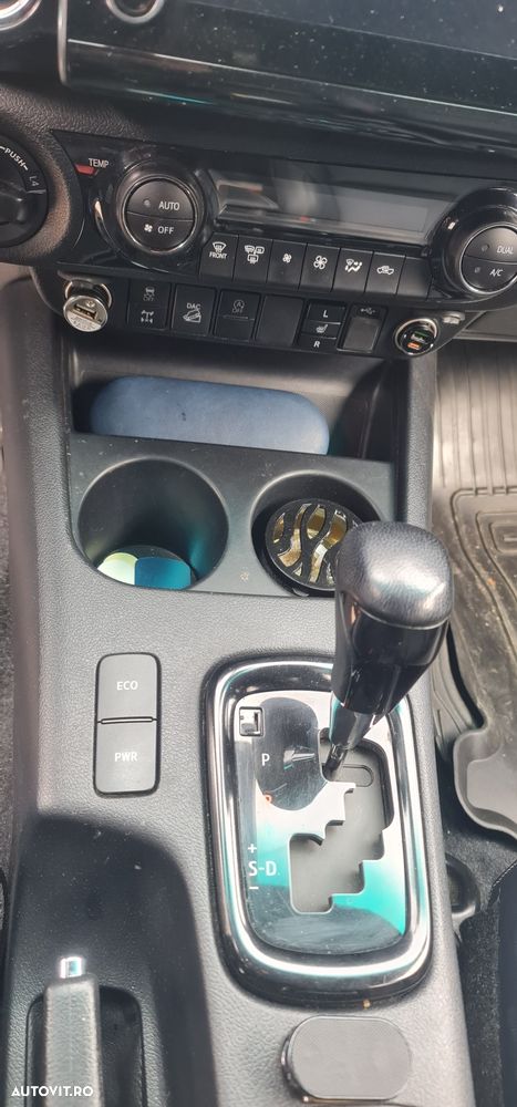 Toyota Hilux 2.8D 204CP 4x4 Double Cab AT Invincible - 5