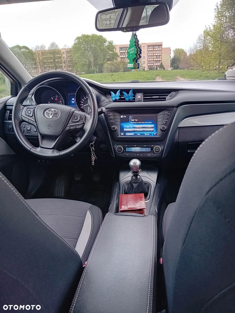 Toyota Avensis 2.0 D-4D Prestige - 5